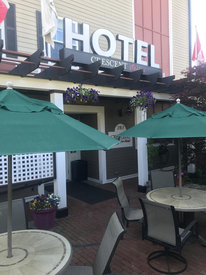 Crescent Suites Hotel Waltham Exteriör bild